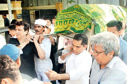 Bollywood celebs at Firoz Nadiadwala's mother's funeral