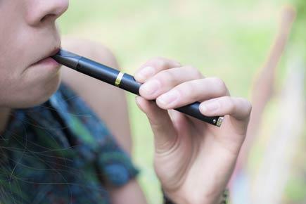 E-cigarettes display can trigger smoking in teenagers