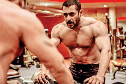 Salman Khan working out on sets of 'Sultan'