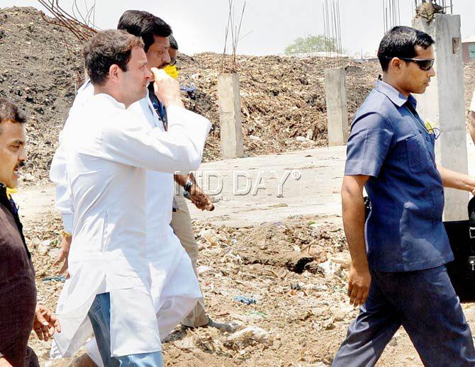 Congress Vice-President Rahul Gandhi on a tour of the Deonar dumpyard earlier this month. Two massive fires at the dumping ground highlighted the need for better garbage segregation in the city. Pic/Sayed Sameer Abedi