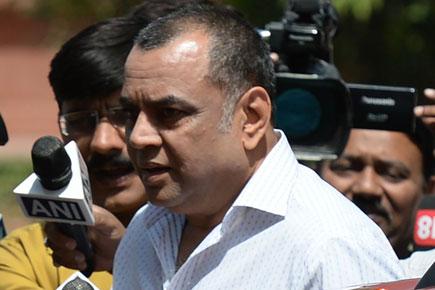 BJP MP and Bollywood actor Paresh Rawal apologises for odd-even violation