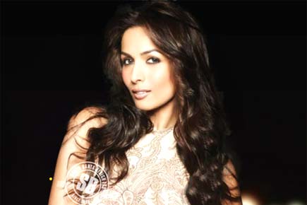 Malaika Arora campaigns to end cruelty against horses