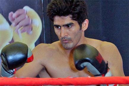 Vijender Singh and opponent Matiouze Royer clash at weigh-in