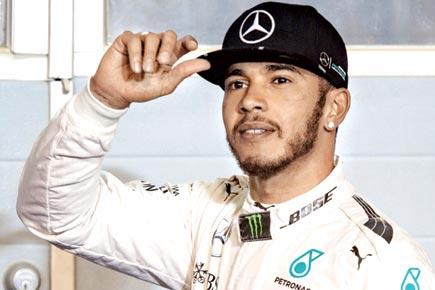 F1: Lewis Hamilton takes pole in Bahrain GP