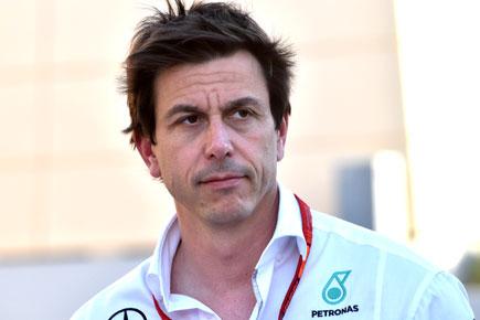 Mercedes F1 boss Toto Wolff and Niki Lauda sign new deal