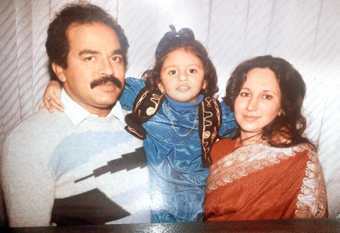 A childhood picture of Huma and Saqib with their parents