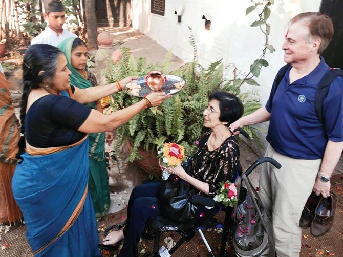 A visitor being welcomed at heritage hotel, Ahilya Fort in Maheshwar, Madhya Pradesh. 80% of the hotel, owned by Yeshwant Rao Holkar’s family is accessible for wheelchair users. Pics/Yeshwant Rao Holkar