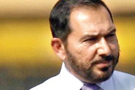 Arun Lal determined in jaw cancer battle