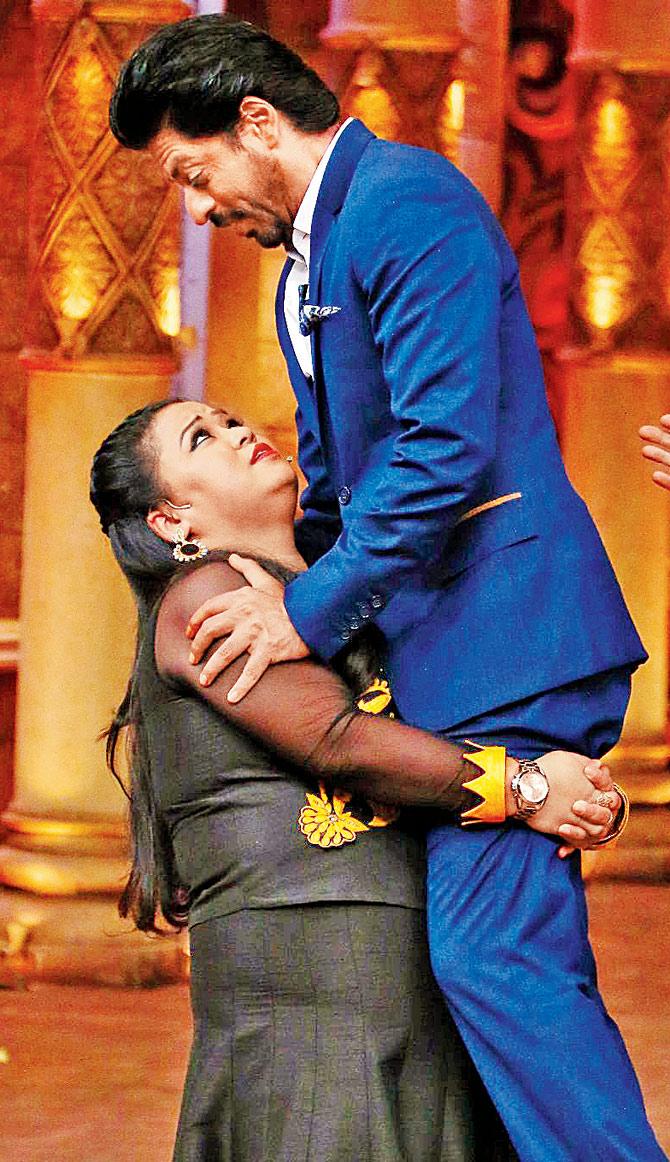 Bharti Singh lifts Shah Rukh Khan