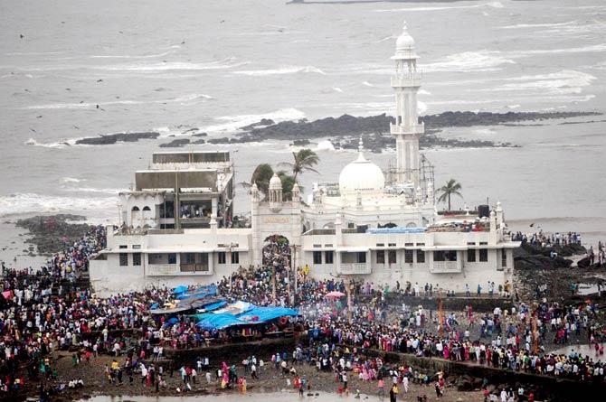 Haji Ali dargah has stopped women from entering the inner sanctum of the dargah since 2011. file pic