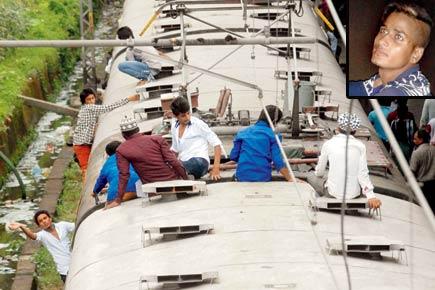 Mumbai: 25-yr-old electrocuted by new 25,000-volt wires on Harbour line