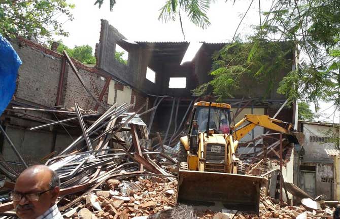 BMC demolish illegal construction in Bandra