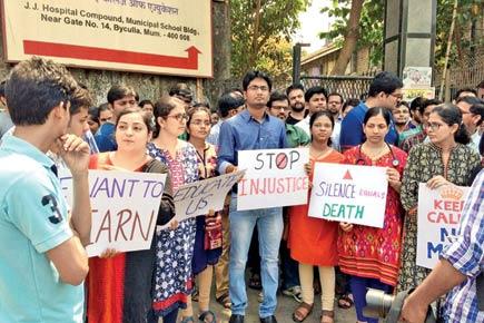 Mumbai: 400 resident doctors go on strike at JJ Hospital