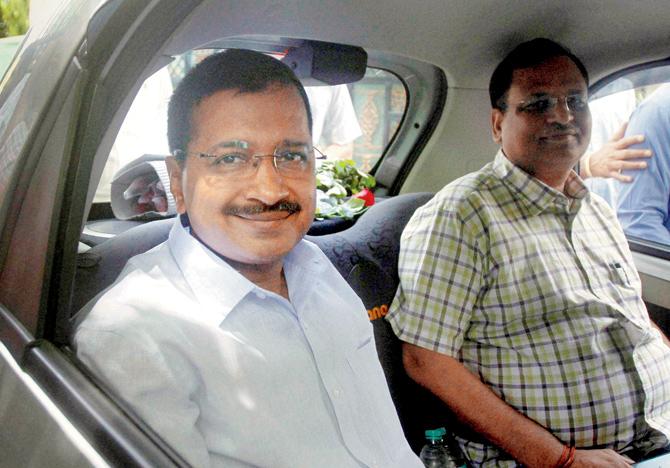 Delhi Chief Minister Arvind Kejriwal carpools with health minister, Satyender Jain