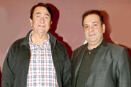 Randhir and Rajeev Kapoor inaugurate an art event