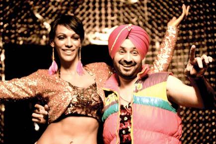 Singer-composer Varinder Vizz makes his Bollywood debut with 'Club Dancer'