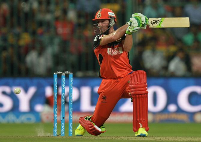 Royal Challengers Bangalore’s AB de Villiers slams one during his 42-ball 82 knock against Sunrisers Hyderabad on Tuesday. Pic/AFP