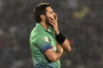 Shahid Afridi steps down as Pakistan T20 captain