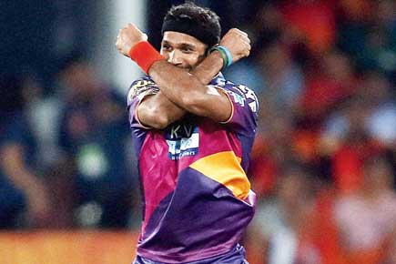 IPL 9: Dinda delight for Dhoni & Co as RPS win over SRH