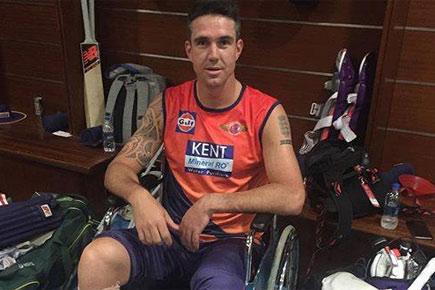 IPL 9: Injured Kevin Pietersen in a wheelchair after calf injury
