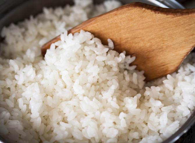 Tips: 5 steps to identify plastic rice