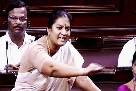 Jayalalithaa dismisses Rajya Sabha MP Sasikala Pushpa from party