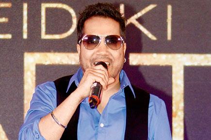 Is Mika Singh's new song from 'Happy Bhag Jayegi' inspired from his old track?