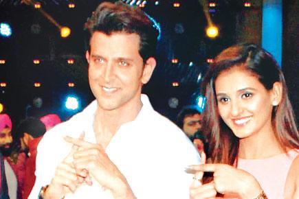 Hrithik Roshan promises to dance with Shakti Mohan in music video