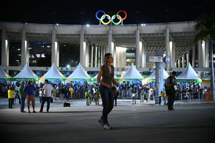 Rio 2016: Organisers apologize for long queues at Rio stadiums