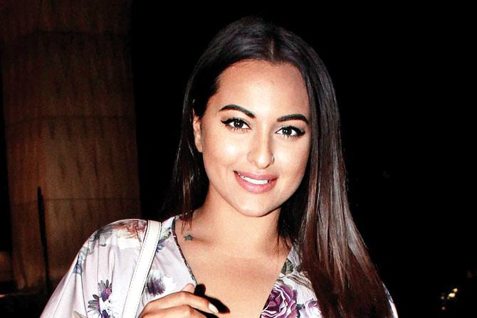 670px x 447px - Sonakshi Sinha's response to reports of her engagement is epic!
