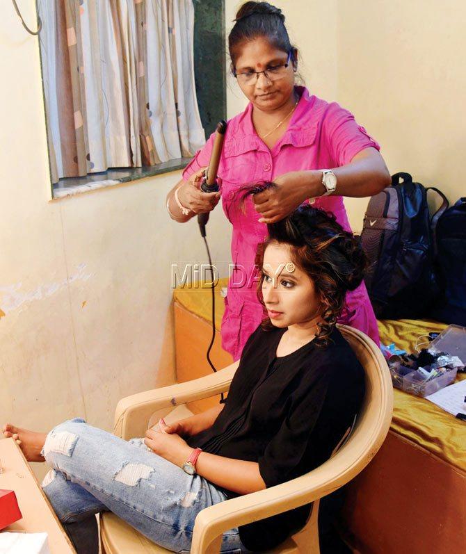 Shreya Bugde gets her hair done