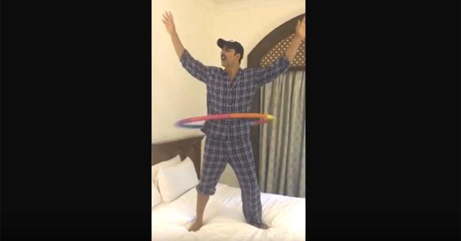 Video of Akshay Kumar hula hooping and rapping like a pro goes viral!