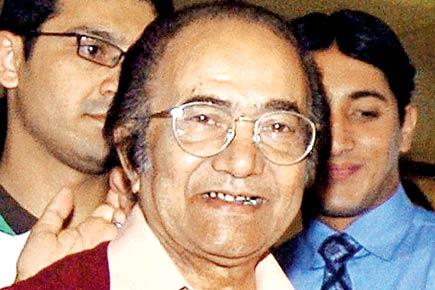 Former Pakistan captain Hanif Mohammad rushed to hospital