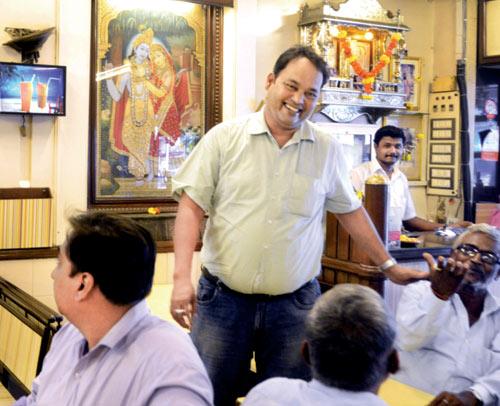Sukesh Shetty, owner of Hindmata Hotel in Tardeo, is part of the Bunta Sangha, an organisation that is rallying for the Tulu-speaking Bunt community. Shetty feels the lack of availability of Tulu literature and movies in Mumbai, has led to a disinterest in the language in Mumbai