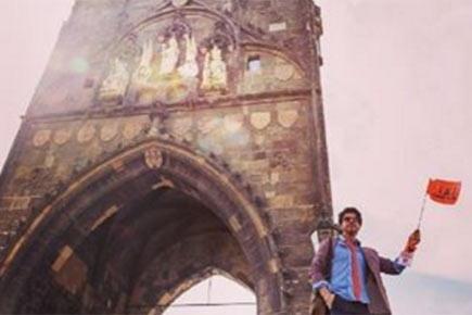 Here's the first photo from the sets of SRK and Anushka Sharma's film!