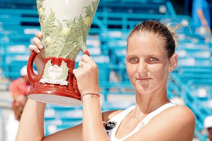 Karolina Pliskova denies Angelique Kerber's bid for number one spot