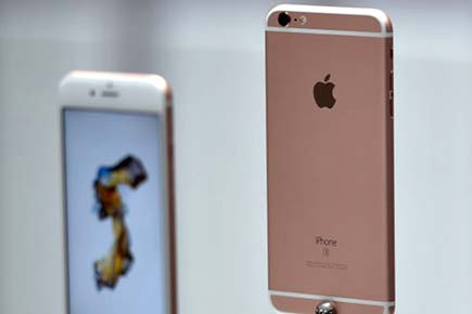 Tech: iPhone SE 16GB variant now available at Rs 19,999