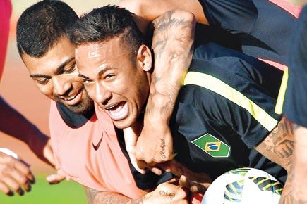 Rio Olympics: Brazil looks to superstar Neymar for gold