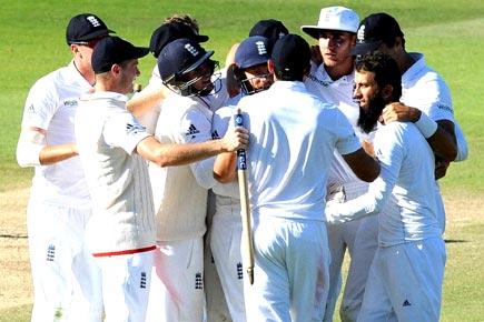 England win third Test by 141 runs to go 2-1 up against Pakistan
