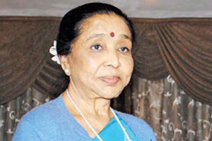 Asha Bhosle is extremely angry with Indian advertisers. Why? Find out...