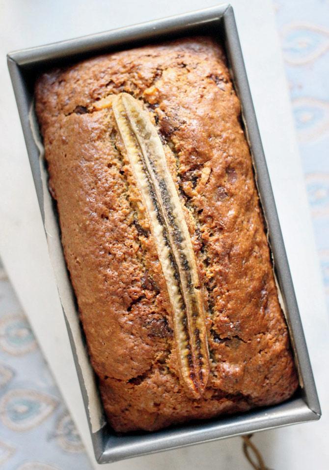 Caramelised banana loaf with ginger and chocolate