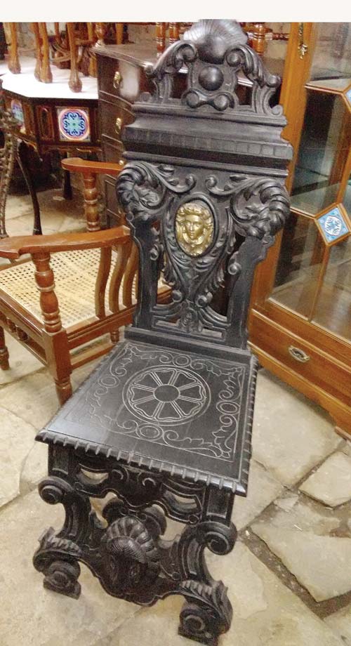Owners claim this chair to be from the early 1900s