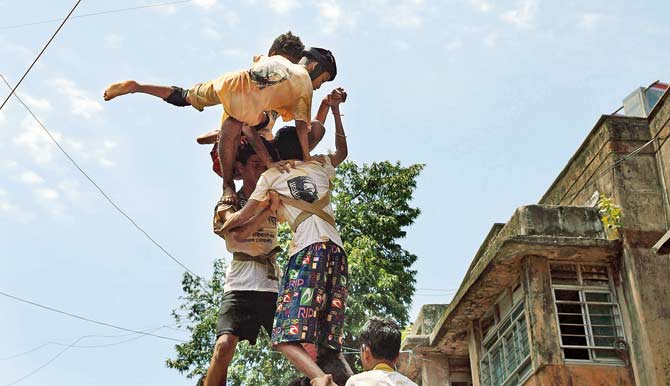 The Supreme Court recently upheld the orders of the HC, which restricted human pyramids higher than 20 feet and participation of children below age 18. File picture