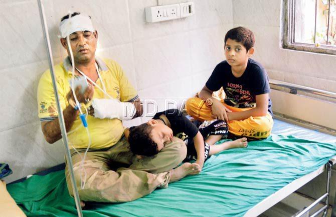 Khizar Khan, who was injured with his son. Pics/Sayyed Sameer Abedi
