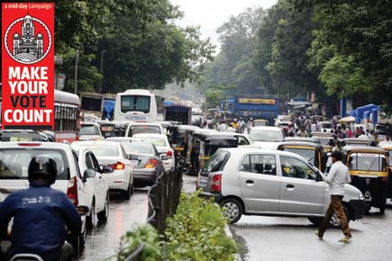 Mumbai: Potholes, unauthorised construction choke traffic in N ward