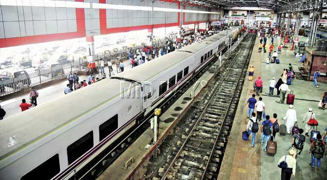 The train left Delhi at 7.55 pm on August 1 and reached Mumbai at 11.30 am yesterday. The Rajdhani leaves Delhi at 4.25 pm and reaches Mumbai at 8.35 am the next day