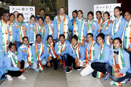 Humiliating! Indian women's hockey team forced to sit on train floor