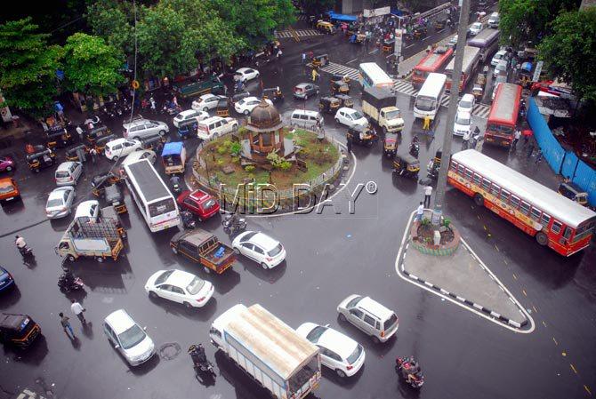 Mumbai rains traffic updates