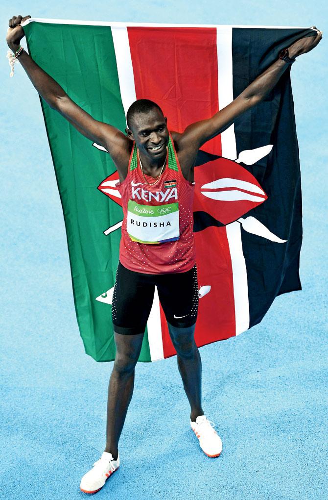 Kenya’s David Rudisha celebrates after winning the 800m final in Rio on Monday.