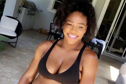 Serena Williams is back in a bikini and looks smoking hot!
